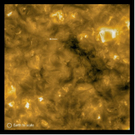 Atmosphère du soleil vue par Solar Orbiter en EUV à 0,5 AU