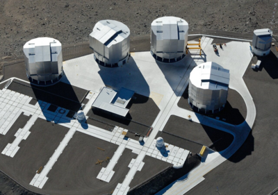 Les 4 télescopes du VLT, utilisés par l'instrument GRAVITY