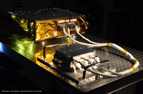 Instrument MIRS, modèle EM1 - Boitier optique OBOX et boitier électronique&nbsp;(...)