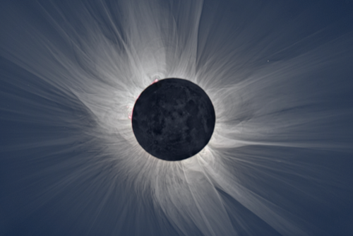 La couronne, source du vent solaire, observée lors d'une éclipse totale, (...)