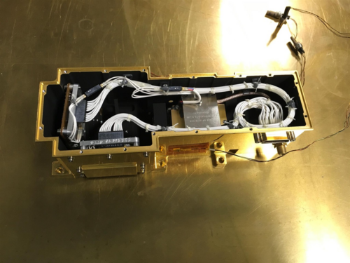 Le spectromètre infrarouge de SuperCam avant fermeture du capot