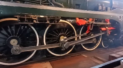 cliquez ici pour voir l'image (232-bielles.JPG)